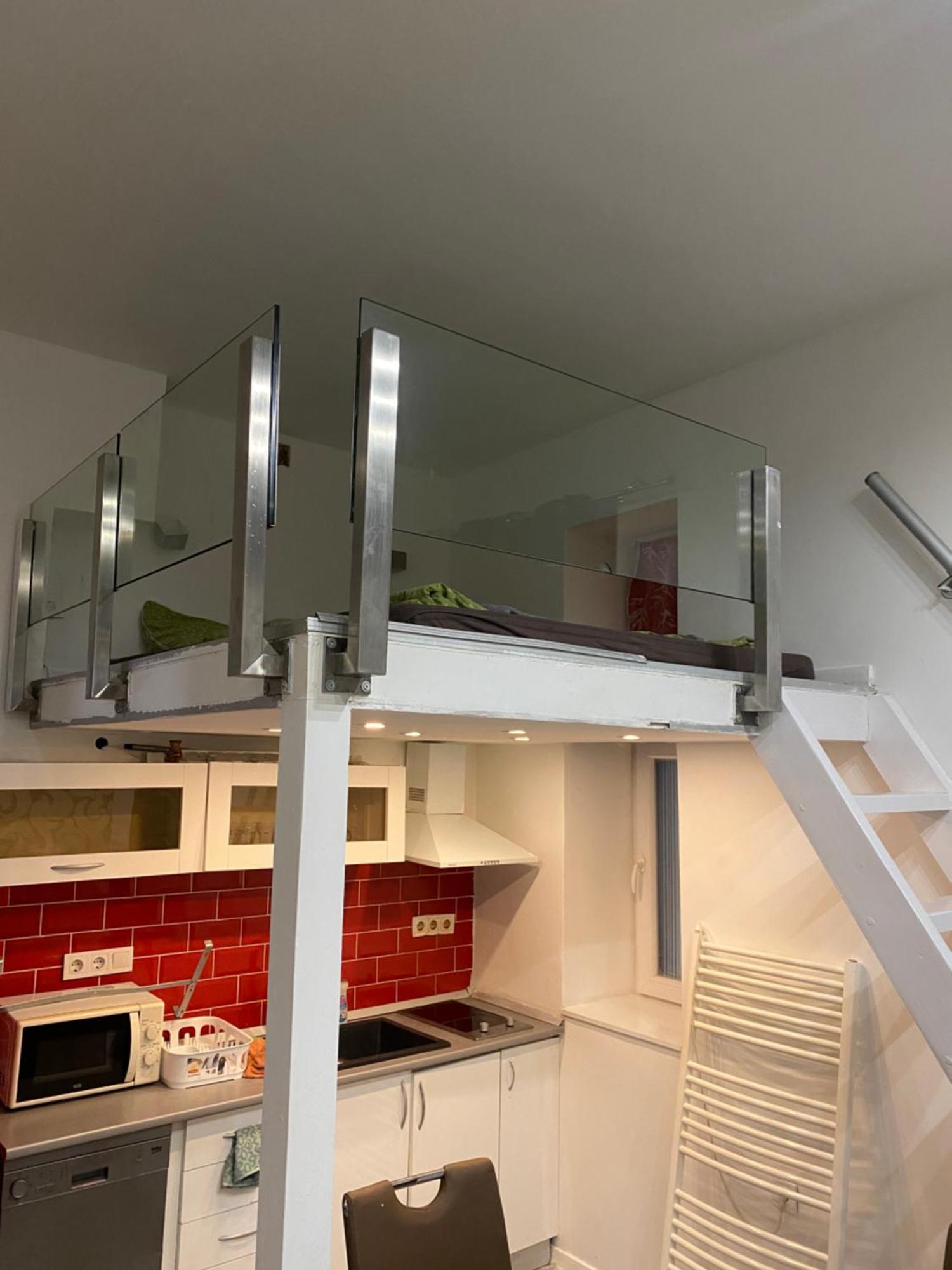 Roland Downtown - Almassy Apartment Budapest